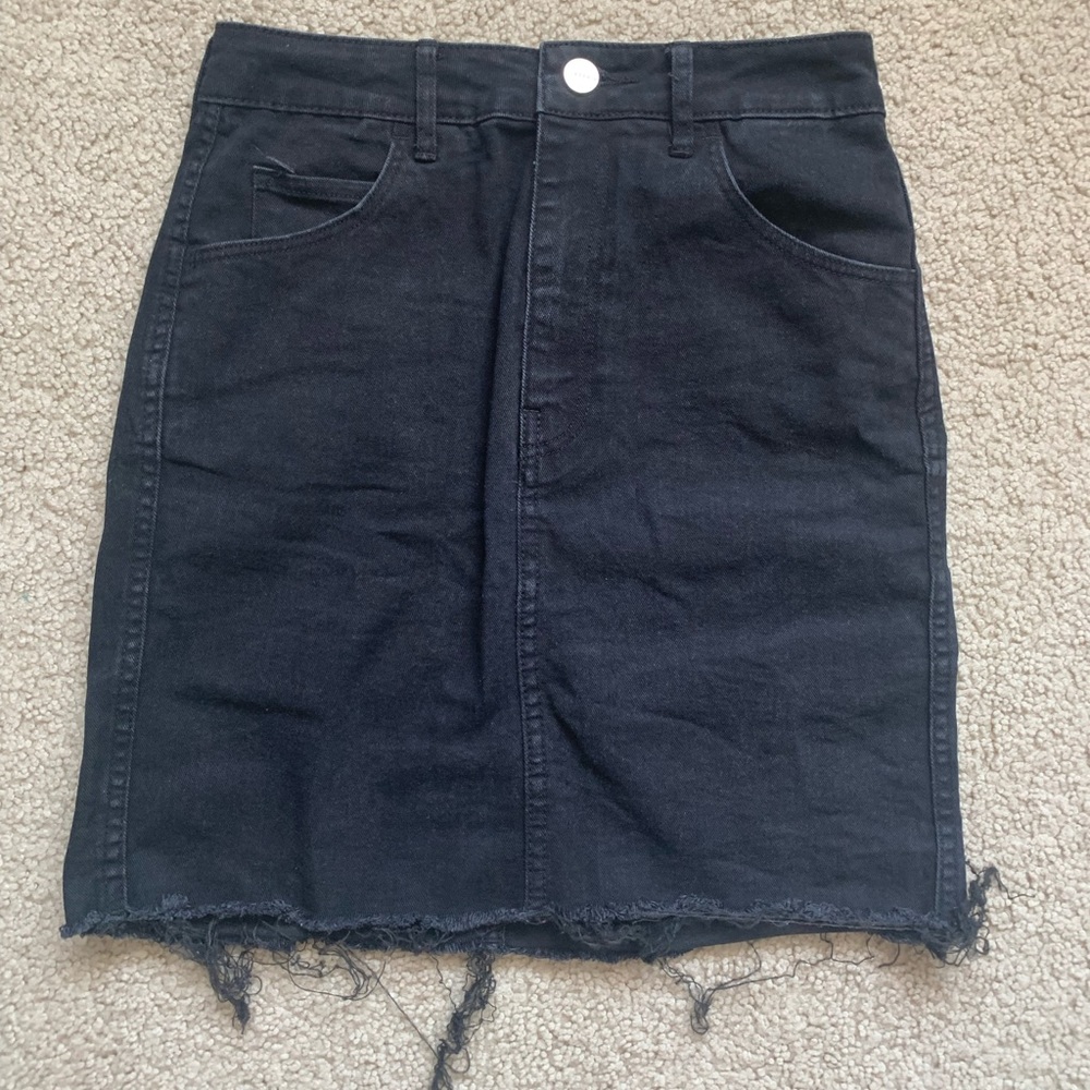H&M Black Denim Skirt